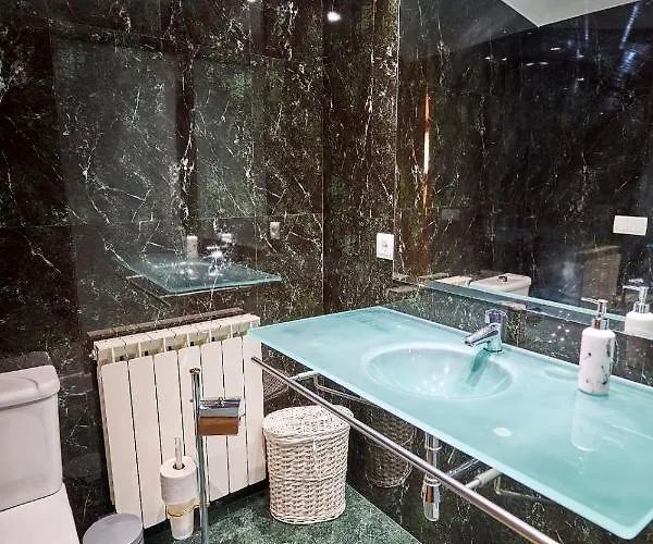 Апартаменти 3 Plaza Mayor -prior 5 - At By Victoria