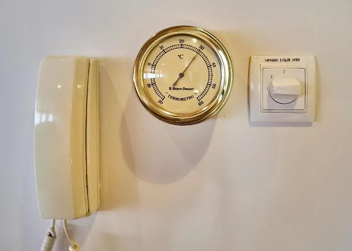 Апартаменти 3 Plaza Mayor -prior 5 - At By Victoria